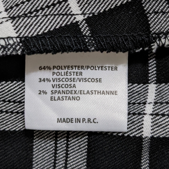 Brandy Melville Plaid Mini Skirt - Picture 4 of 4